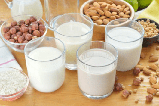 Cách làm sữa hạt cho bé dưới 1 tuổi thơm ngon, bổ dưỡng ngay tại nhà