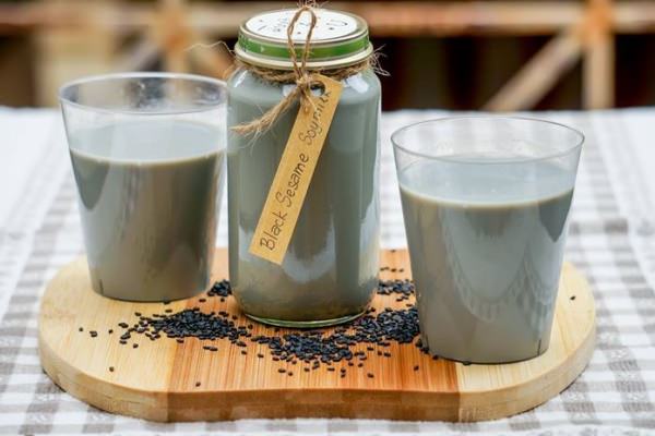 3 cách làm sữa mè đen tại nhà sạch, ngon, bổ dưỡng