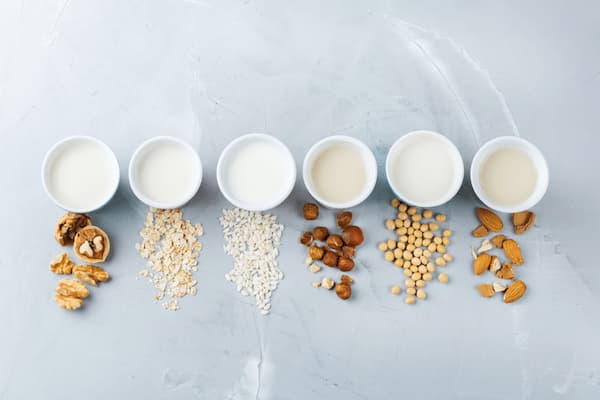 Sữa hạt thuần chay cần tối thiểu 4 loại hạt chính, có thể thêm một số nguyên liệu khác