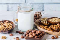 5 công thức làm sữa hạt giàu dinh dưỡng tại nhà bằng máy